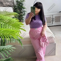 Kitti, 18 éves analszex partner