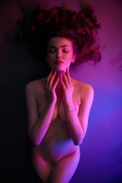Laura - +36 20 969 5937 - analszpartner foto